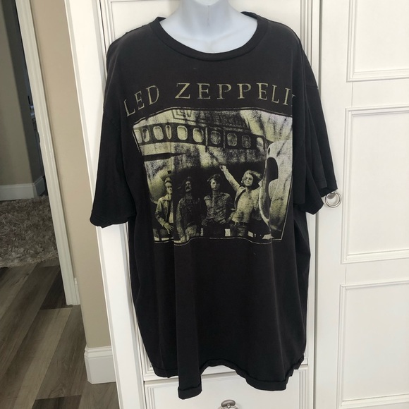 led zeppelin Shirts Rare Authentic Vtg Led Zeppelin Tshirt Poshmark